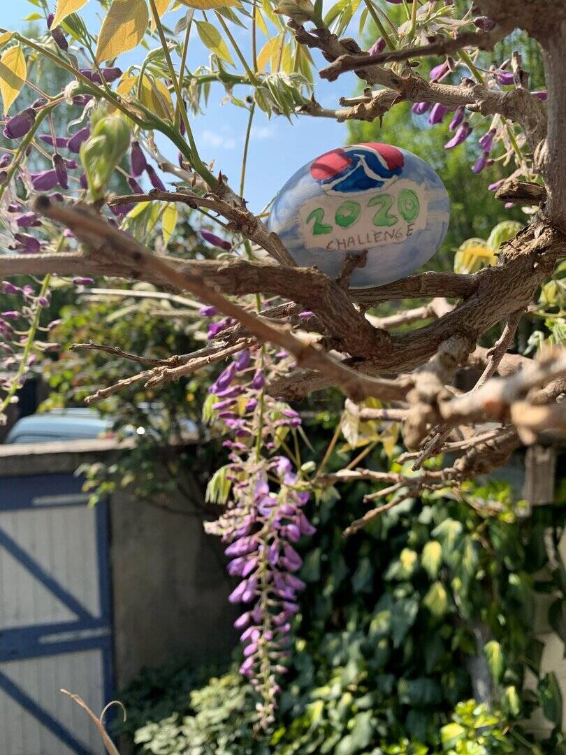 walking-egg-1